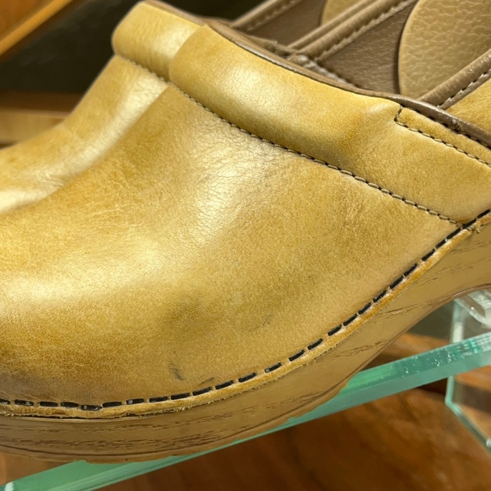 Dansko Professional Clogs Womens 40 Tan Leather Comfort Work Shoes - Picture 5 of 15